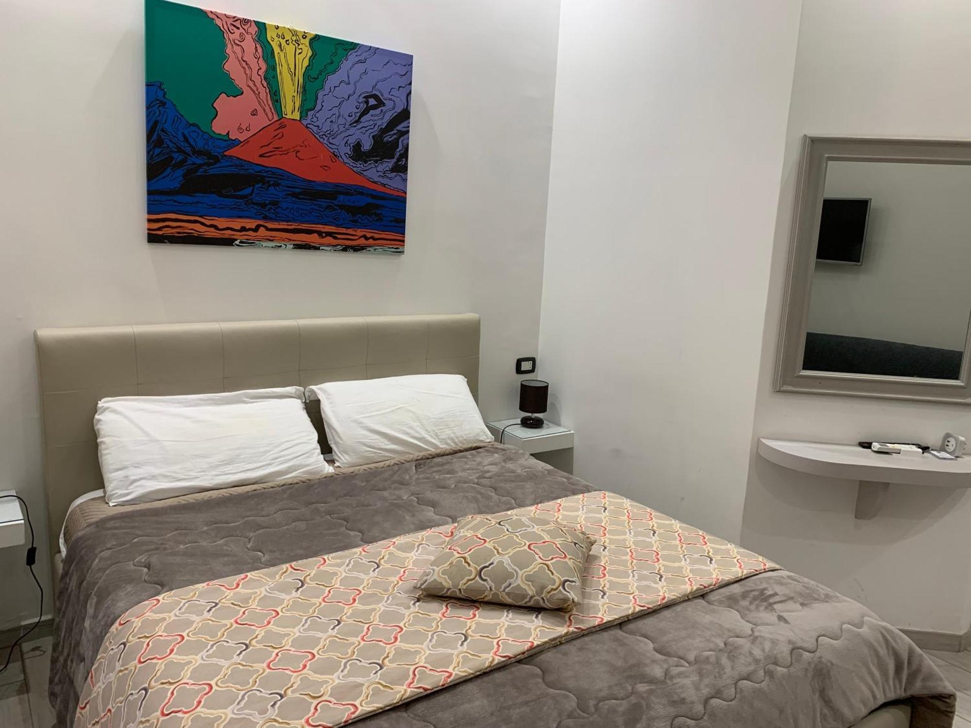 Residenza Suarez Bed & Breakfast เนเปิลส์ ภายนอก รูปภาพ