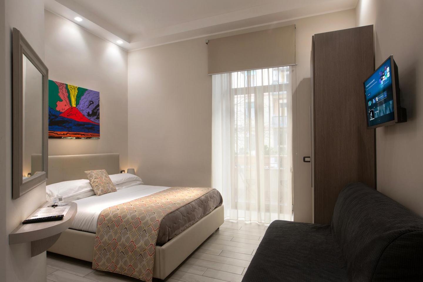 Residenza Suarez Bed & Breakfast เนเปิลส์ ภายนอก รูปภาพ