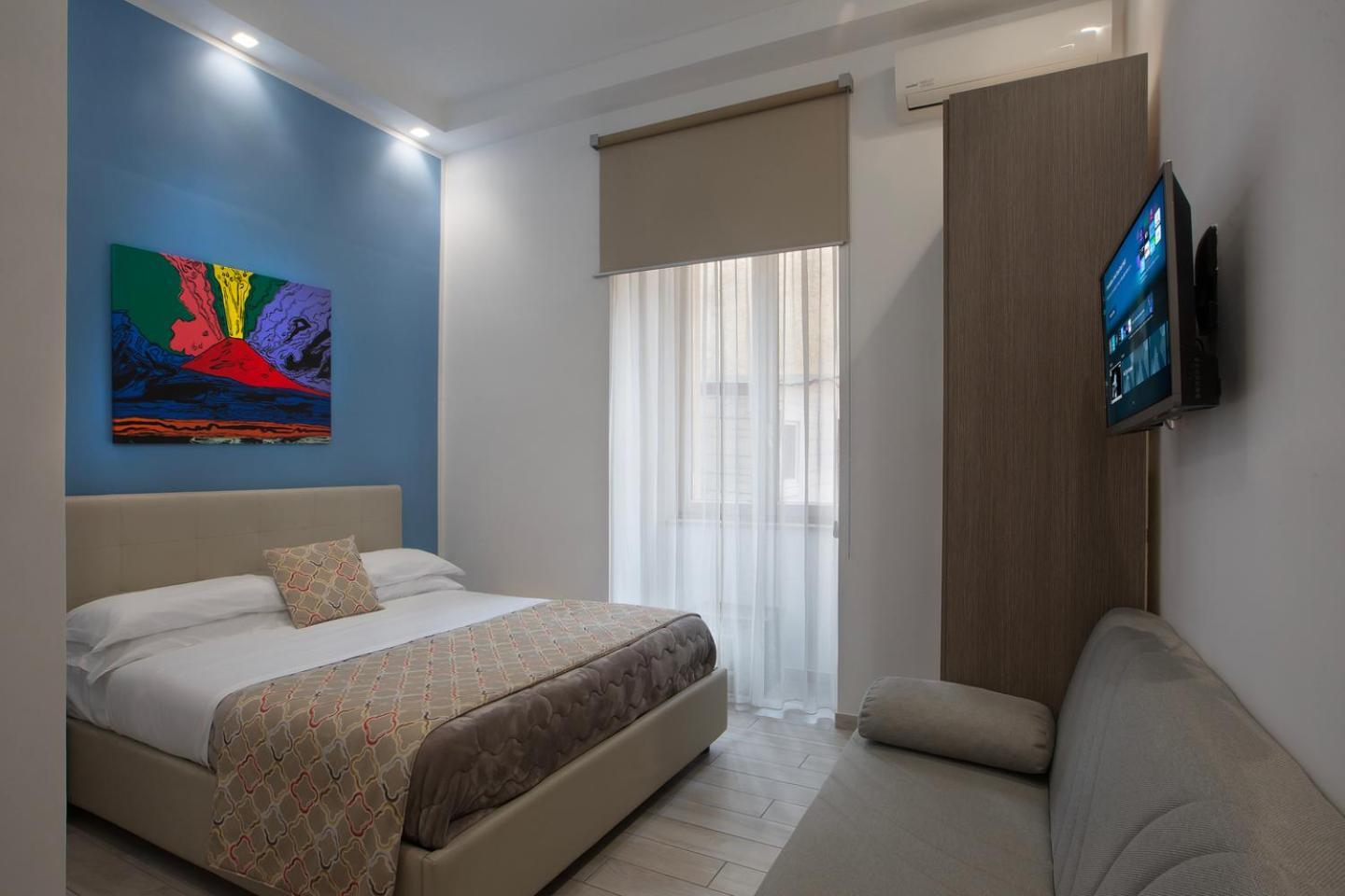 Residenza Suarez Bed & Breakfast เนเปิลส์ ภายนอก รูปภาพ