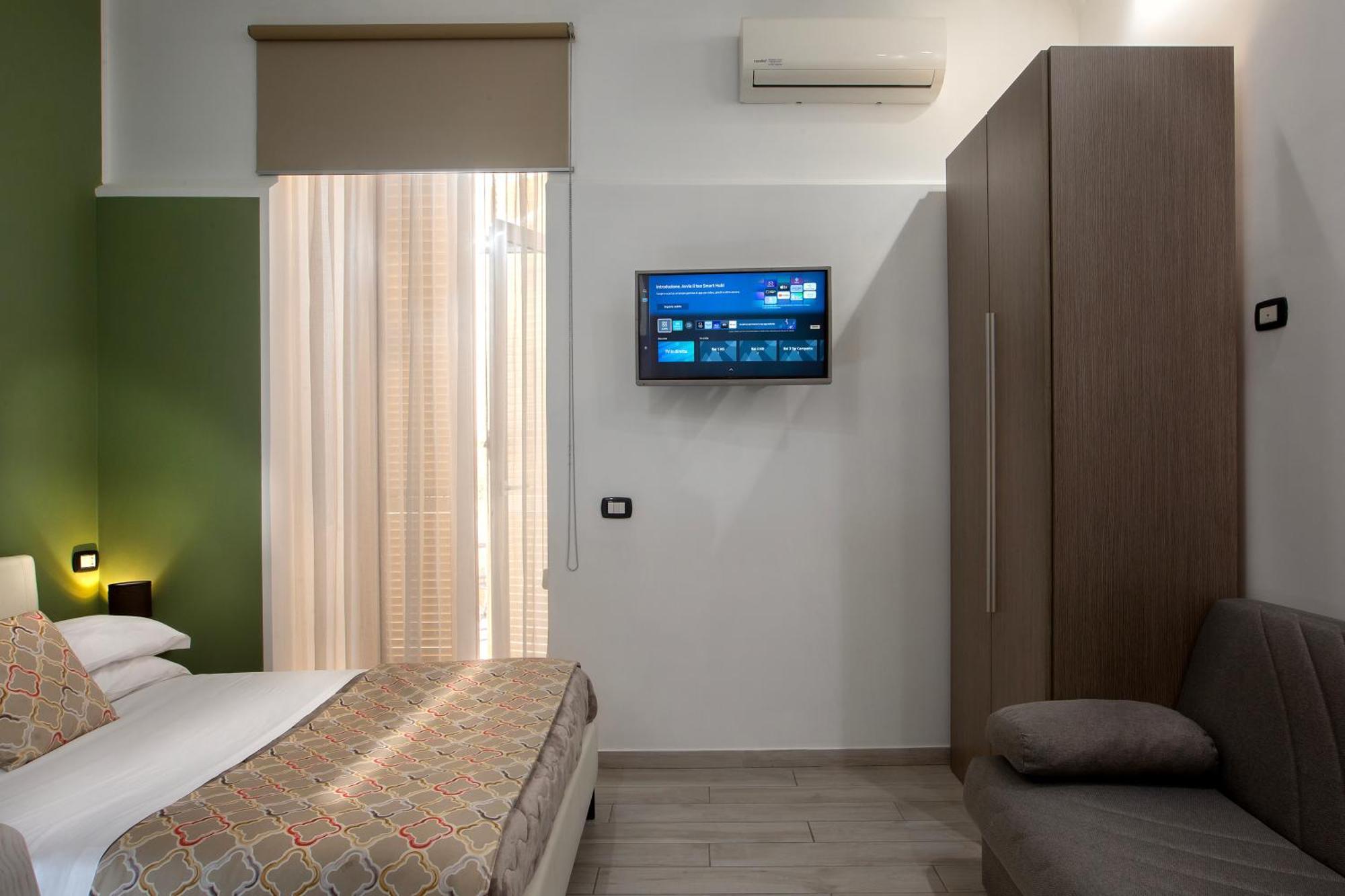 Residenza Suarez Bed & Breakfast เนเปิลส์ ภายนอก รูปภาพ