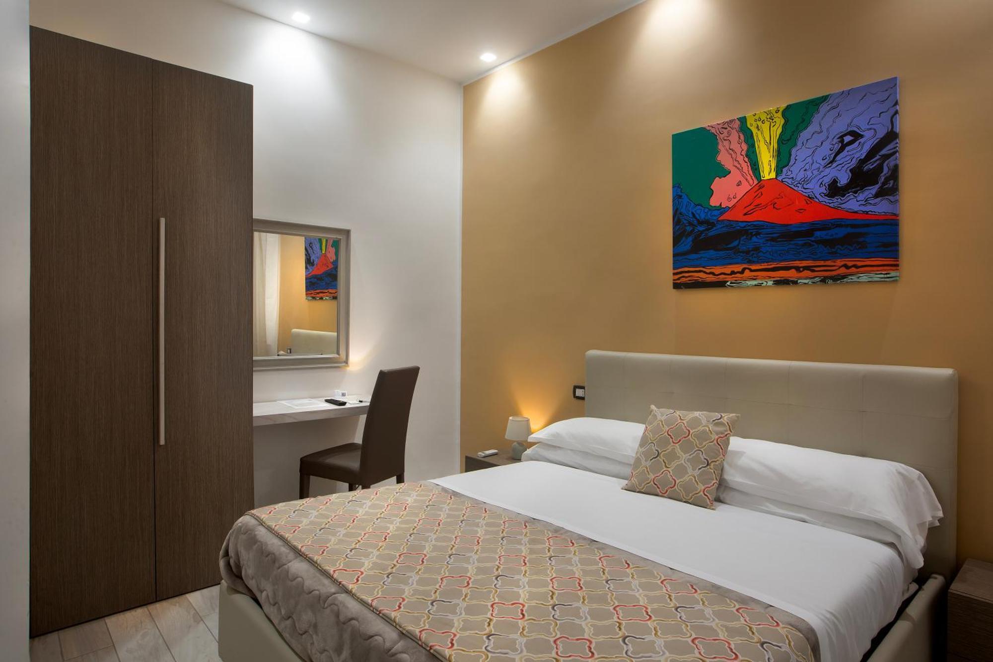 Residenza Suarez Bed & Breakfast เนเปิลส์ ภายนอก รูปภาพ