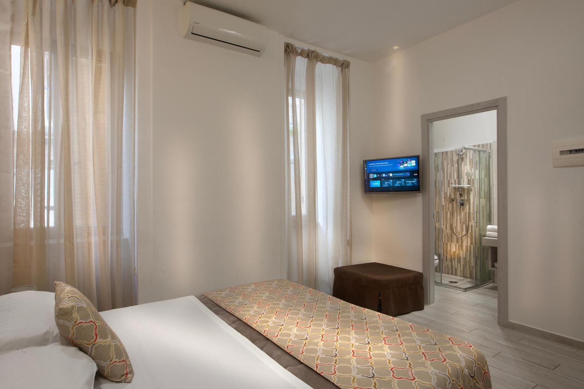 Residenza Suarez Bed & Breakfast เนเปิลส์ ภายนอก รูปภาพ